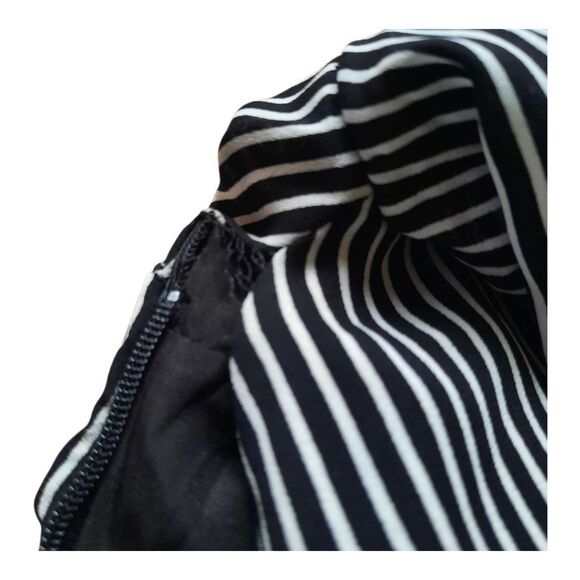 BB Dakota Diagonal Stripe Long Sleeve Dress in Black and White - Picture 5 of 6